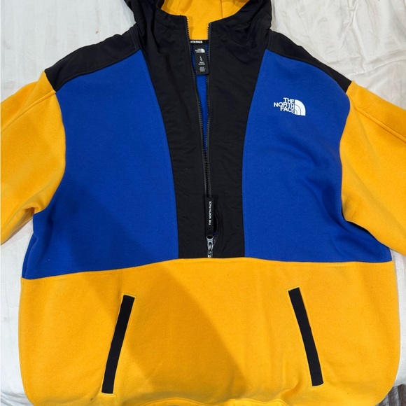 The North Face men’s 3/4 zip Jacket - Picture 1 of 3